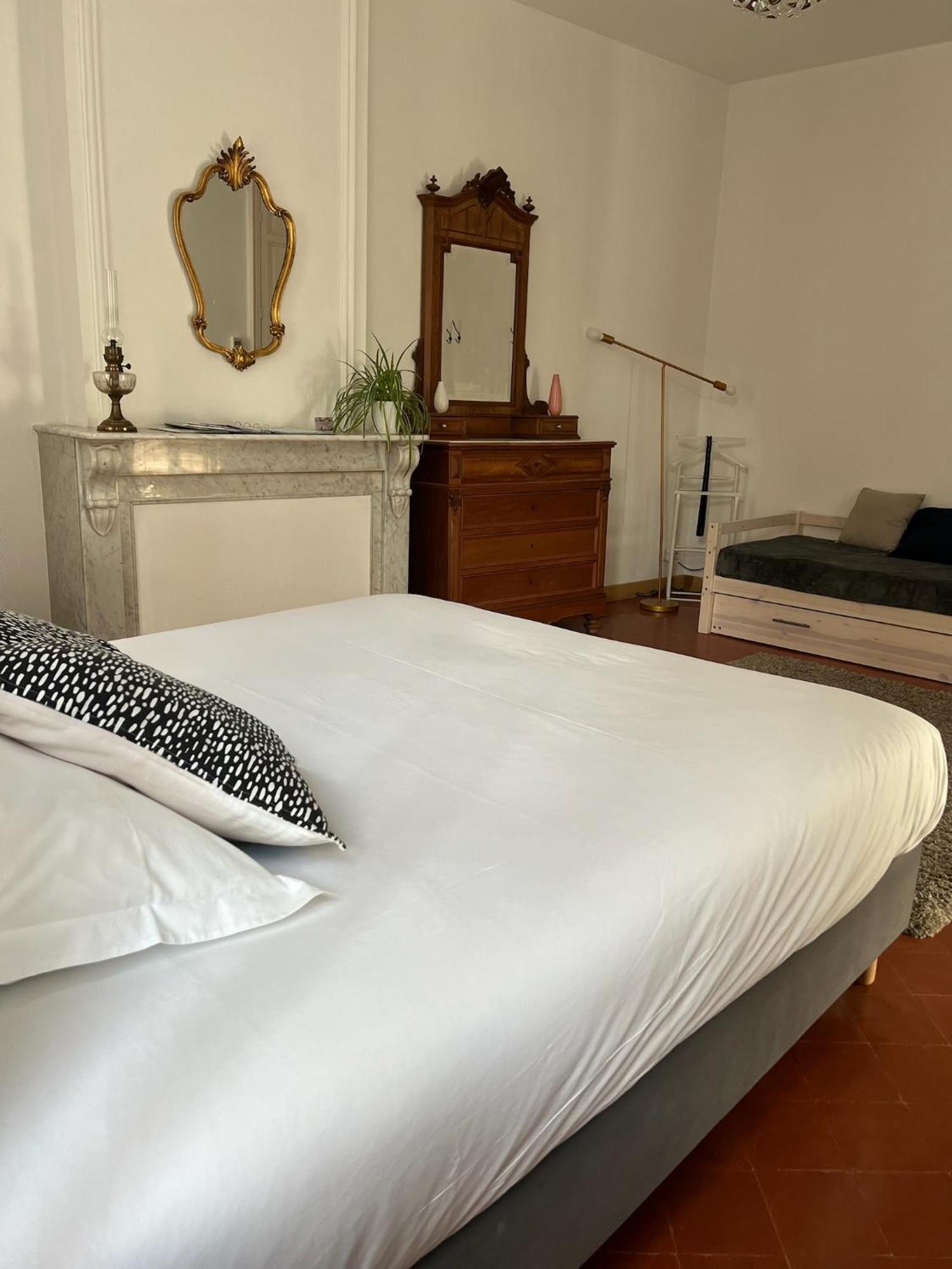 Bed & Breakfast Entre Midi - -